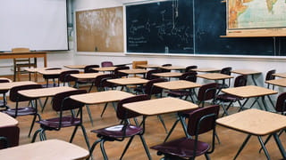 ఢిల్లీలో టెన్షన్ వాతావరణం.. రైతులపై టియర్ గ్యాస్ ప్రయోగం..