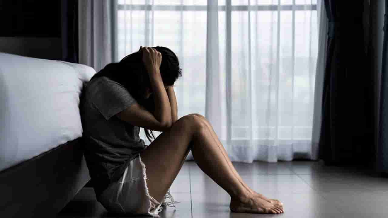 Stress Relief Tips: ఒత్తిడితో సతమతమవుతున్నారా.. ఈ ఆసనం వేస్తే సెట్!