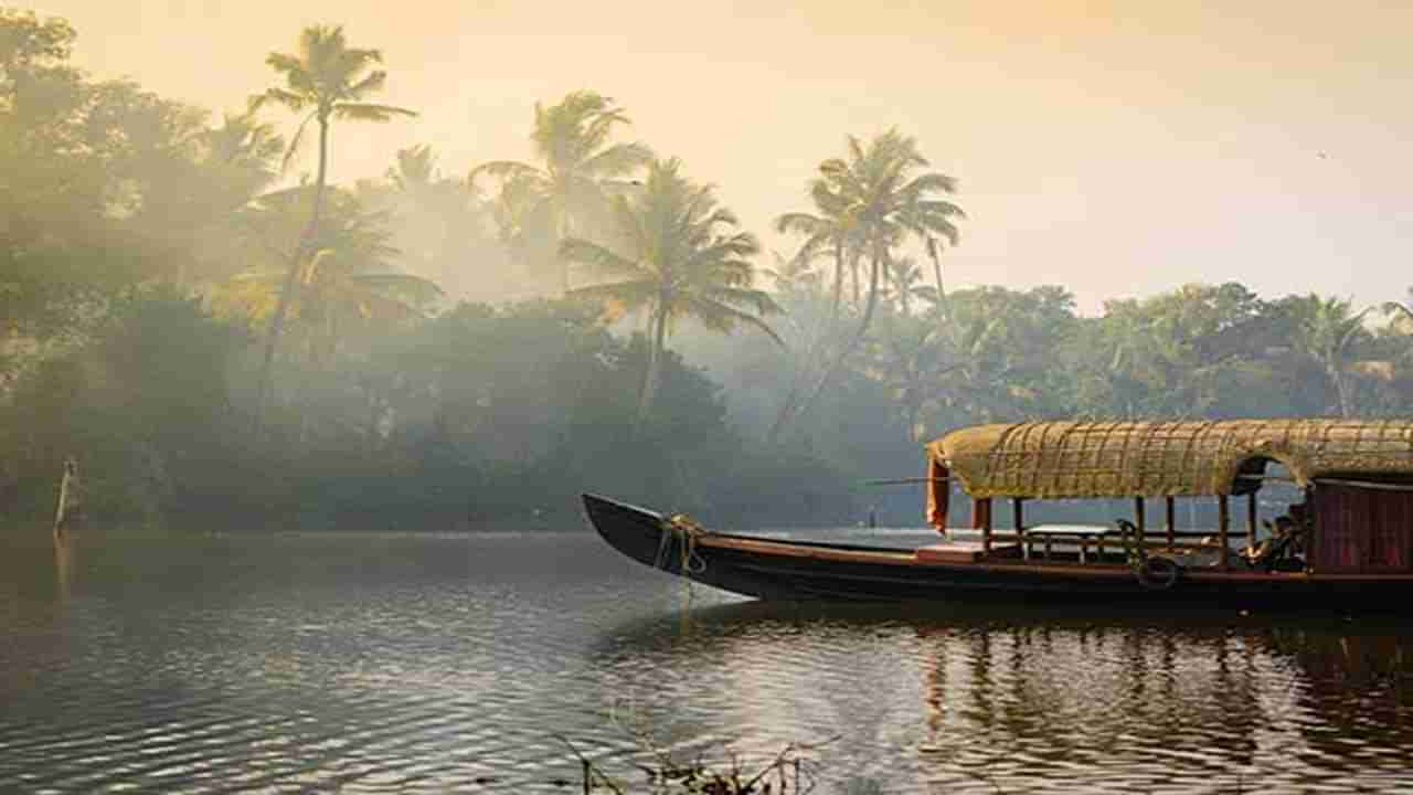 South India Tourist Places: దక్షిణ భారత్‌లో అద్భుతమైన టూరిస్ట్ స్పాట్స్‌.. వీకెండ్‌కు ప్లాన్‌ చేసేయండి!