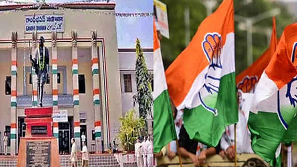 Telangana: గాంధీభవన్ లో ఎంపీ అభ్యర్థుల అప్లికేషన్ల స్వీకరణ.. ఎవరెవరు ఎక్కడి నుంచి దరఖాస్తు పెట్టుకున్నారంటే?