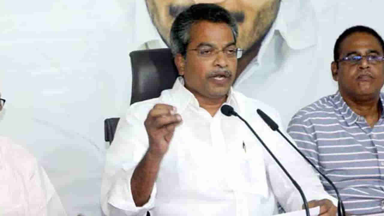 మైలవరం ఎమ్మెల్యే టీడీపీలో చేరిపోయారా..? కృష్ణ ప్రసాద్ తండ్రి కామెంట్స్ వైరల్