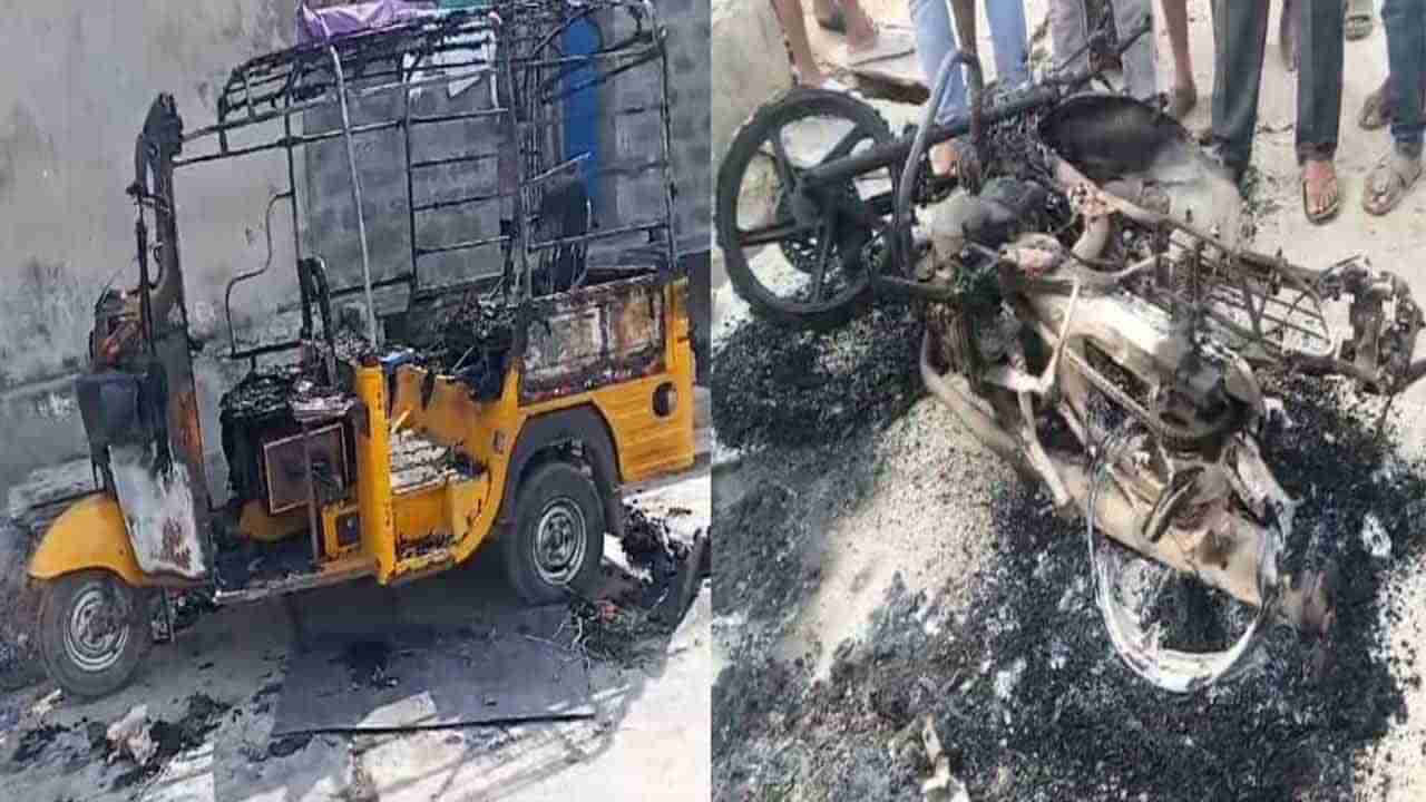 Political Retaliatory: పల్నాడులో విచిత్ర పరిస్థితులు.. తెల్లవారేసరికి కాలి బూడిదైన వాహనాలు