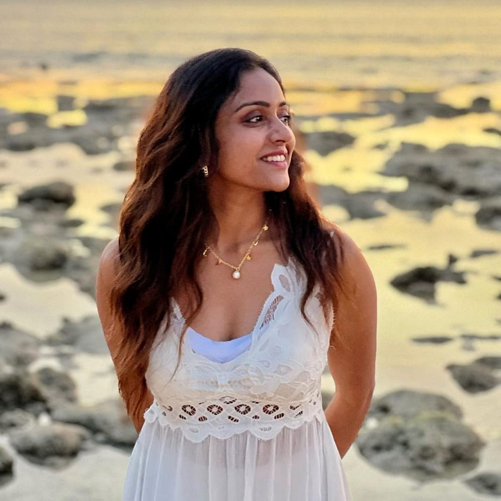 మొన్నామధ్య వరుణ్, వితిక బిగ్ బాస్ షో లో పాల్గొన్నారు. బిగ్ బాస్ పుణ్యమా అని ఈ ఇద్దరికీ మంచి క్రేజ్ వచ్చింది.