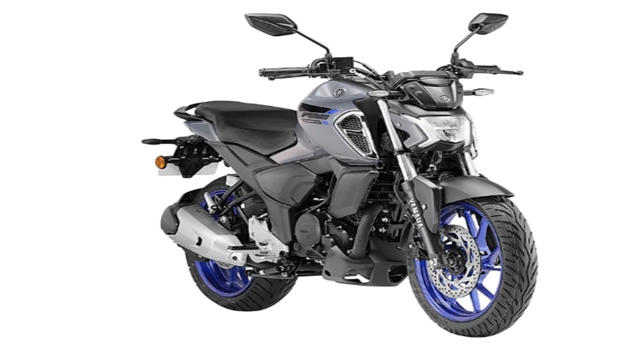 యమహా ఎఫ్‌జెడ్-ఎస్ ఎఫ్‌ఐ వి3 సూపర్ డిజైన్, నమ్మకమైన పనితీరుకు ప్రసిద్ధి చెందింది. ఎఫ్‌జెడ్ సిరీస్‌కు సంబంధించిన మూడో జనరేషన్ 149 సీసీ ఇంజిన్‌తో వస్తుంది. ఇది శక్తితో పాటు ఇంధన సామర్థ్యానికి సంబంధించిన కచ్చితమైన కలయికను అందిస్తుంది. సౌకర్యవంతమైన, స్టైలిష్ కమ్యూటర్ బైక్ కోసం వెతుకుతున్న రైడర్‌లను ఇది ఆకర్షిస్తుంది.
