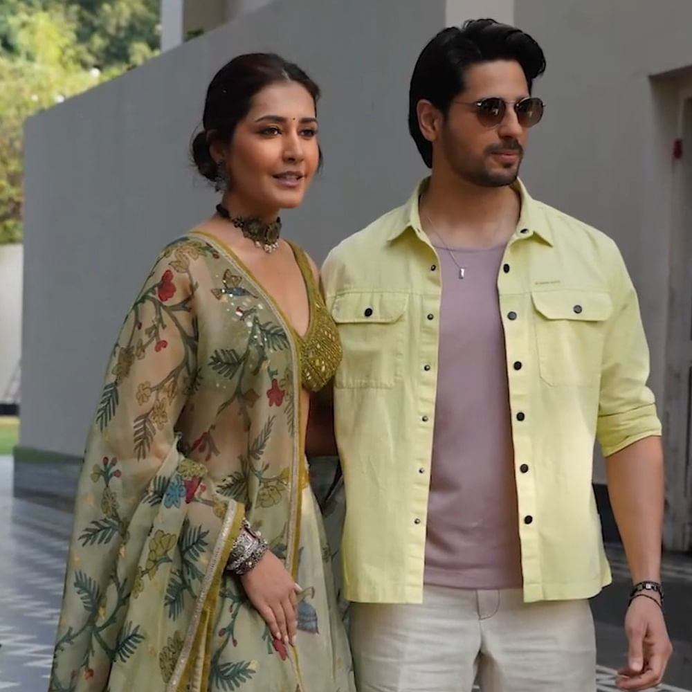 అభిమానులకు ఉద్దేశించి సిద్ధార్థ్ మల్హోత్రా మాట్లాడుతూ "'యోధ'లో భాగం కావడమే ఒక అసాధారణమైన ప్రయాణం. సినిమా కథనం అత్యంత ఆసక్తిగా ఉండటమే కాదు ధైర్యం మరియు దేశభక్తి స్ఫూర్తిదాయకంగానూ ఉంటుంది. ప్రేక్షకుల స్పందన కోసం ఆసక్తిగా ఎదురు చూస్తున్నాను " అని అన్నారు.