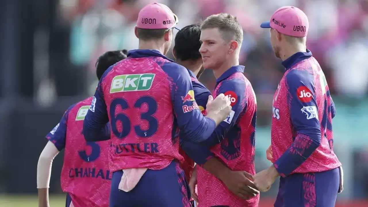 Adam Zampa Pulls Out of IPL 2024: ఆస్ట్రేలియన్ లెగ్ స్పిన్నర్ ఆడమ్ జంపా వ్యక్తిగత కారణాల వల్ల ఐపీఎల్ 2024 (IPL 2024) నుంచి వైదొలిగాడు. గతేడాది దుబాయ్‌లో జరిగిన ఐపీఎల్ వేలానికి ముందు జంపాను రాజస్థాన్ రాయల్స్ రూ. 1.5 కోట్ల విలువైన కాంట్రాక్ట్‌పై ఉంచుకుంది. కానీ, అతను IPL 2024లో పాల్గొనడం లేదని అతని మేనేజర్ గురువారం ESPNcricinfoకి ధృవీకరించారు.