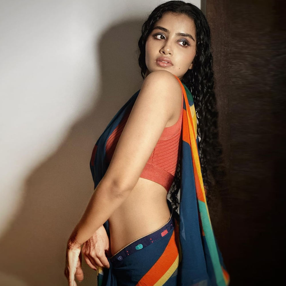 ఆ రిజల్ట్‌ను వెకేషన్‌ పిక్స్‌లో చూపిస్తున్నారు. టాలీవుడ్‌లో జెండా పాతేందుకు రెడీ అవుతున్న ఓ అందాల భామ కూడా ఇదే ఫార్ములాను ఫాలో అవుతున్నారు. టాలీవుడ్‌లో హీరోయిన్‌గా సెటిల్ అయ్యేందుకు అనుపమా చాలానే కష్టపడుతున్నారు.