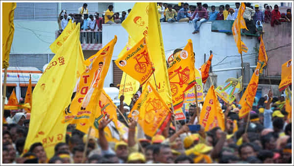AP TDP: చిచ్చు రేపుతున్న టీడీపీ మూడో జాబితా.. ఆ జిల్లాల్లో అసంతృప్తి జ్వాలలు