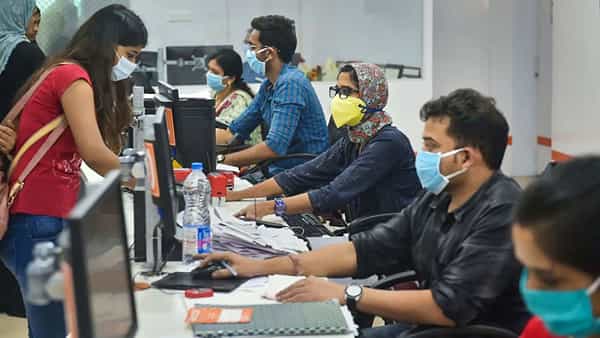 Banking News: బ్యాంకు ఉద్యోగులకు శుభవార్త.. ఆ విషయంలో ఈ ఏడాదే కీలక నిర్ణయం?