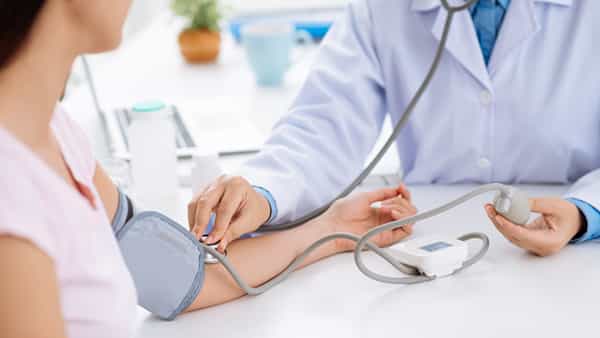 BP Control Tips: బీపీని కంట్రోల్లో ఉంచుకోవాలా.. వీటిని ఖచ్చితంగా ఫాలో చేయండి!