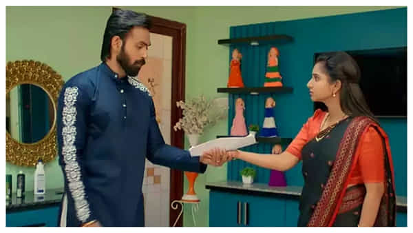Brahmamudi, March 24th episode: కావ్యకు విడాకులు ఇచ్చేసిన రాజ్.. అనామికను వాయించిన ధాన్యలక్ష్మి!