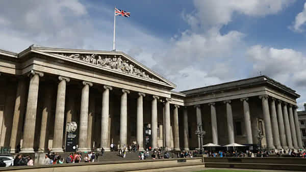 British Museum: ప్రపంచ ప్రఖ్యాత బ్రిటీష్ మ్యూజియంలో చోరి.. 1800కుపైగా పురాతన వస్తువులు కాజేసిన ఇంటి దొంగ