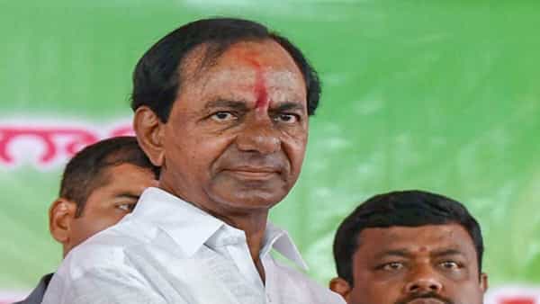 BRSకి ఏమైంది.. ఎన్నడూ లేనన్ని ఎదురుదెబ్బలు చవిచూస్తున్న కేసీఆర్..!