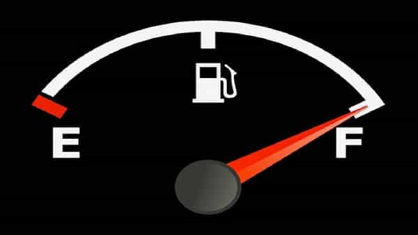 Car Mileage: కారు అధిక మైలేజీ ఇవ్వాలా? అయితే ఈ చిట్కాలు జస్ట్ ఫాలో అయిపోండి చాలు..
