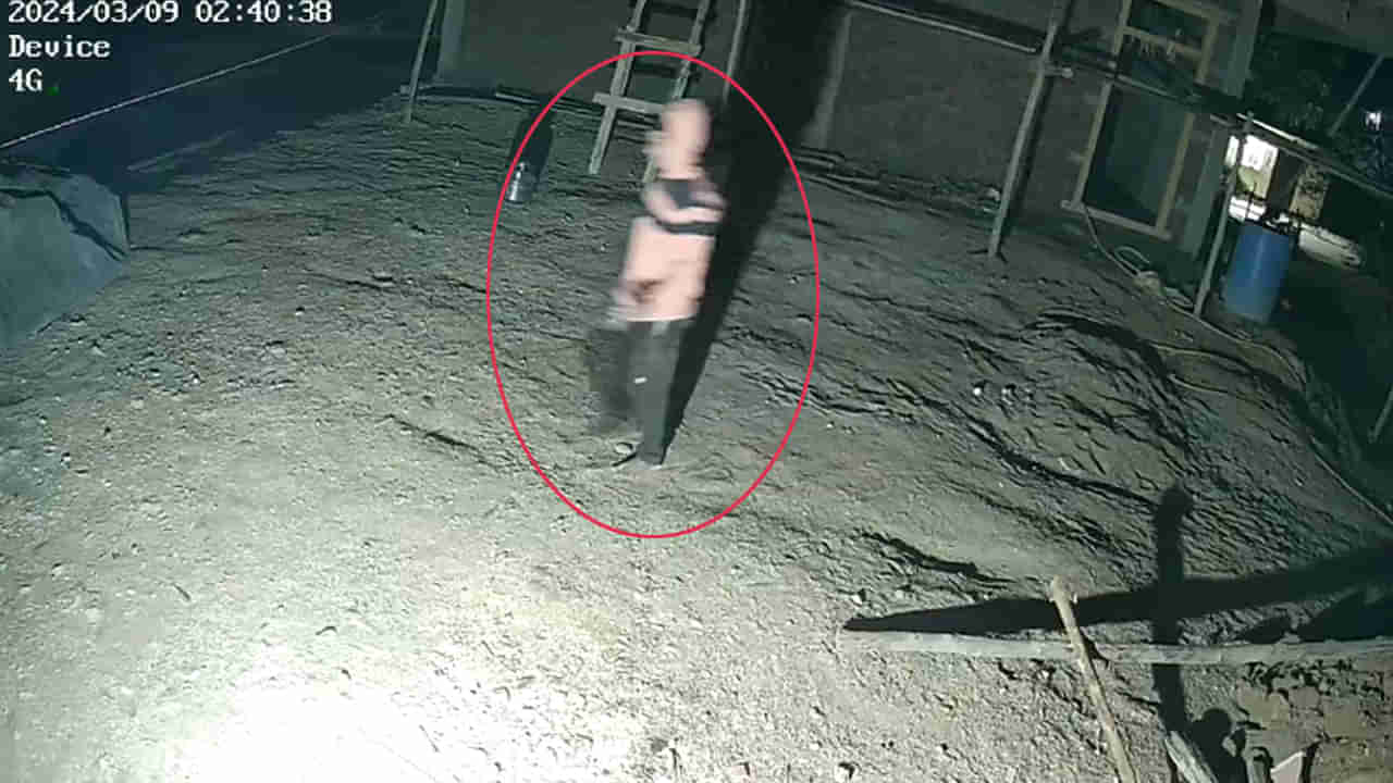 Telangana: రాత్రైతే చాలు ఆ ఊర్లో తగలబడుతున్న వాహనాలు.. ఓ రోజు సీక్రెట్గా కెమెరా పెట్టగా