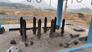 కందిచేనులో గుప్పుమన్న ఘాటైన వాసన.. లోపలకెళ్లి చూడగా ఆశ్చర్యపోయిన రైతులు..