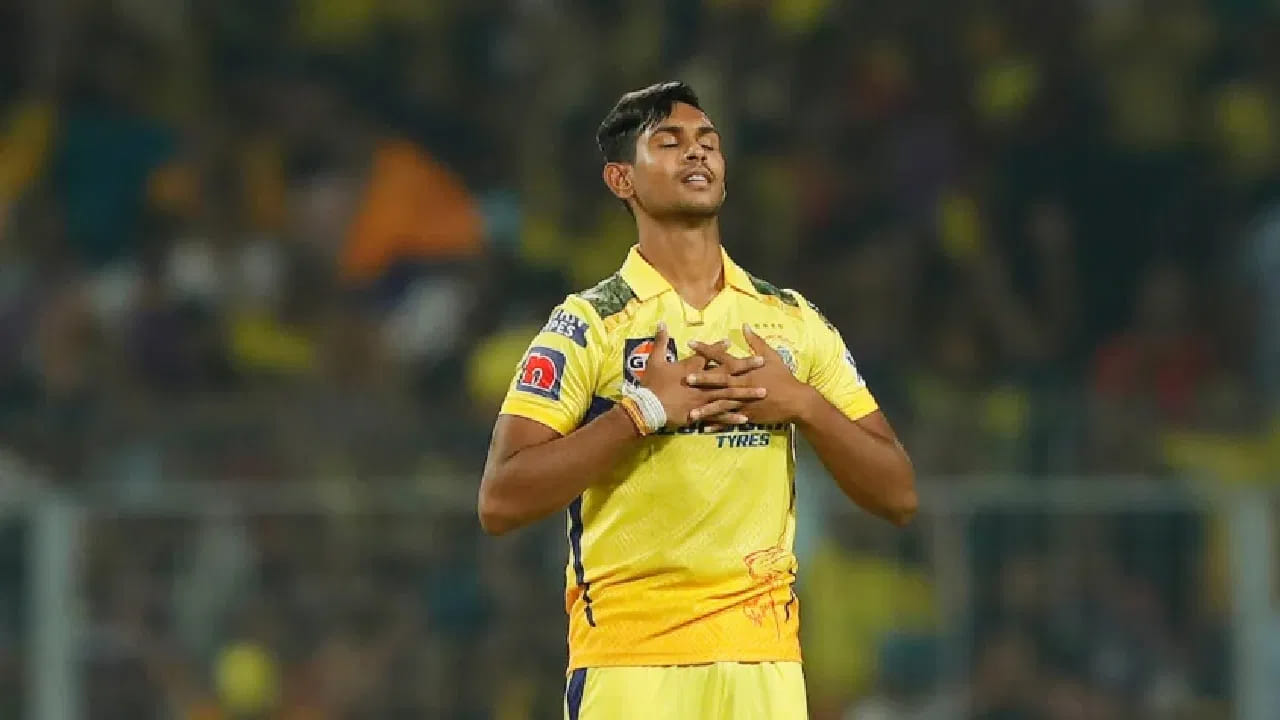 ఈసారి ఐపీఎల్ మార్చి 22 నుంచి ప్రారంభం కానుంది. చెన్నైలోని ఎంఏ చిదంబరం స్టేడియంలో జరిగే తొలి మ్యాచ్లో రాయల్ ఛాలెంజర్స్ బెంగళూరు, డిఫెండింగ్ ఛాంపియన్ చెన్నై సూపర్ కింగ్స్తో తలపడనుంది.