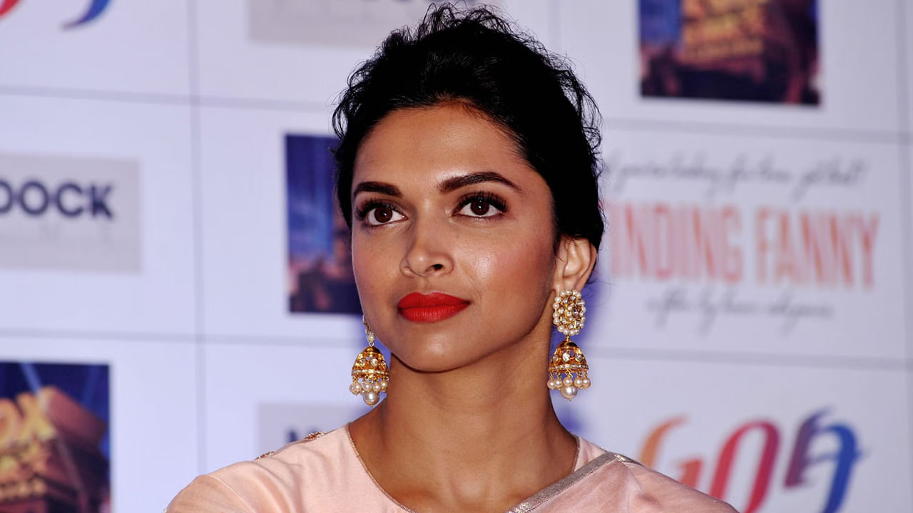 దీపిక స్టెప్పులేశారన్న మాట కల్కి యూనిట్‌లోనూ, డార్లింగ్‌ ప్రభాస్‌ ఫ్యాన్స్ లోనూ సంబరాలు తెచ్చేసింది. ప్రెగ్నెన్సీని కారణంగా చూపించి, కల్కి ప్రమోషన్లకు ఆమె దూరమవుతారేమో అనే అనుమానం ఏమూలనో కాసింత వినిపించిన మాట వాస్తవం. ఇప్పుడు దీపికలో కనిపిస్తున్న హుషారు చూస్తే , ఆమె కచ్చితంగా ప్రమోషన్లలో పార్టిసిపేట్‌ చేస్తారనే భరోసా వచ్చేసింది అందరికీ.