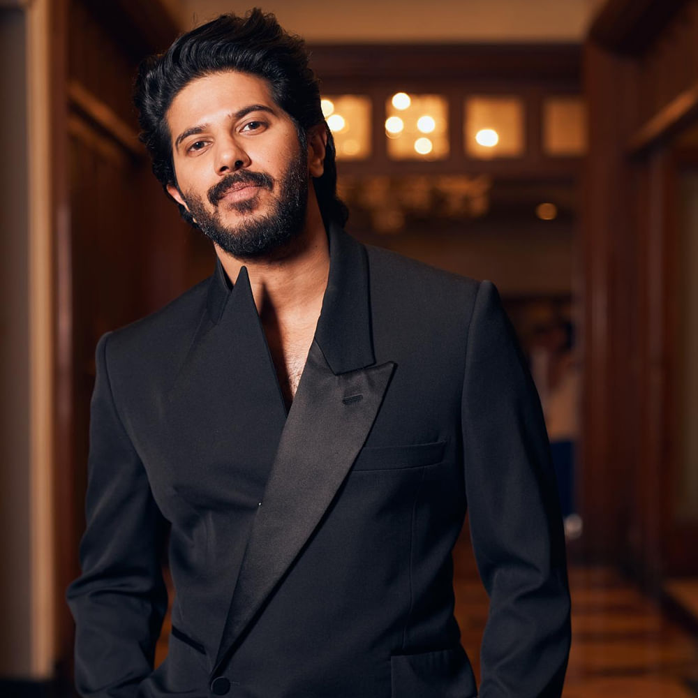 మహానటి, సీతా రామంతో ఇప్పటికే దుల్కర్ తెలుగు హీరో అయిపోయారు. మహానటిలో జెమినీ గణేషన్ పాత్రకు ప్రాణం పోసిన దుల్కర్.. దానికి ముందే ఓకే బంగారంతో తెలుగు వాళ్లకు చేరువయ్యారు.