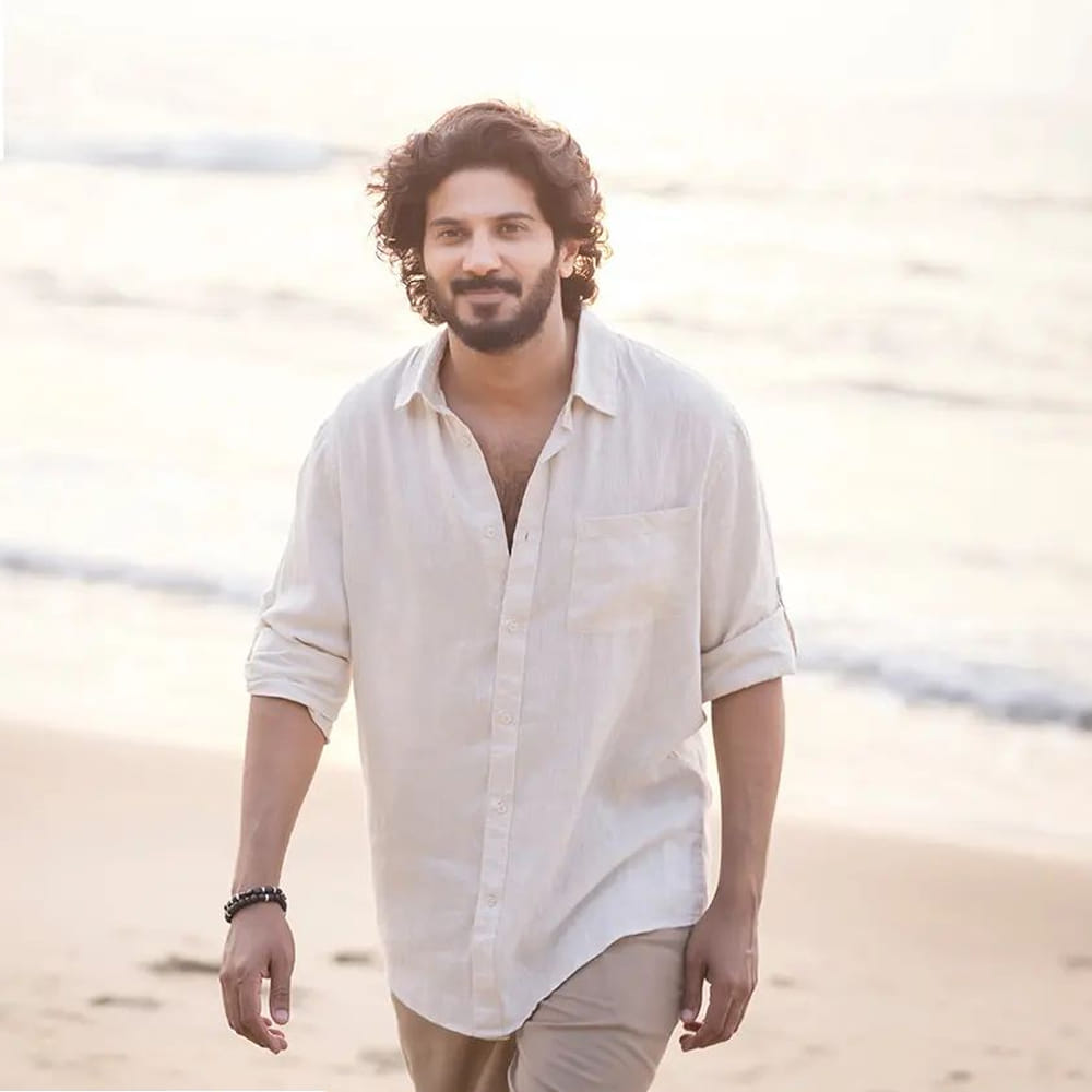 సీతారామంతో దుల్కర్ మార్కెట్ అమాంతం పెరిగింది. దాంతో కరోనా తర్వాత ఎక్కువగా తెలుగుపై ఫోకస్ చేసారీయన. ఈ క్రమంలోనే ప్రస్తుతం వెంకీ అట్లూరి తెరకెక్కిస్తున్న లక్కీ భాస్కర్‌లో హీరోగా నటిస్తూనే.. మరో రెండు సినిమాల్లో కీలక పాత్రలకు ఓకే చెప్పారు.