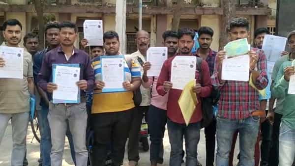 జింకులో కావాలా.. బంకులో కావాలా.. దుబాయ్లో ఉద్యోగాలంటూ ఎర.. సీన్ కట్ చేస్తే.!