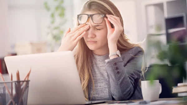 Eye Care Tips: కంప్యూటర్ ఎక్కువగా చూడటం వల్ల కంటిపై ఎలాంటి ప్రభావం ఉంటుందో తెలిస్తే..