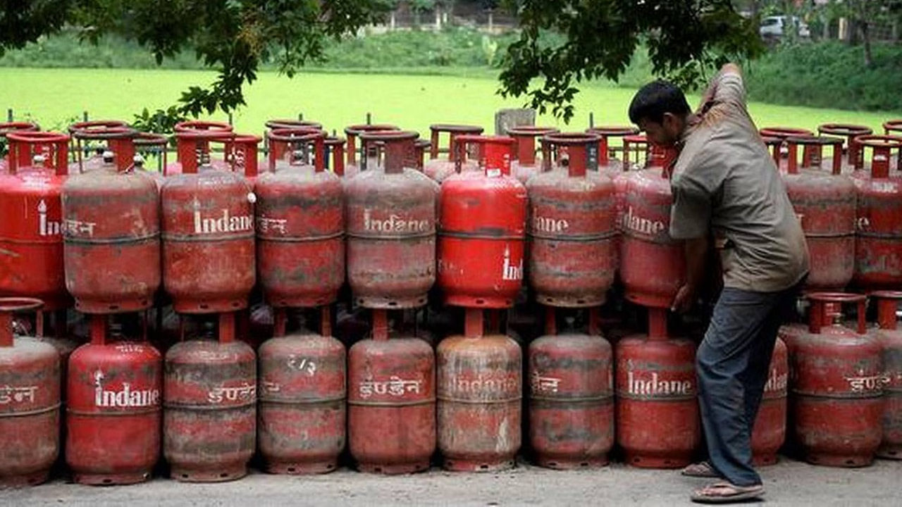 Gas subsidy: గ్యాస్‌ సబ్సిడీ డబ్బులు పడ్డాయా లేదా.? ఇలా చెక్‌ చేసుకోండి..