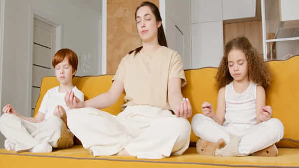 Gyan Mudra: మానసిక ఒత్తిడికి లోనవుతున్నారా.. రోజూ 5 నిమిషాలు ఈ ముద్రను చేయండి..