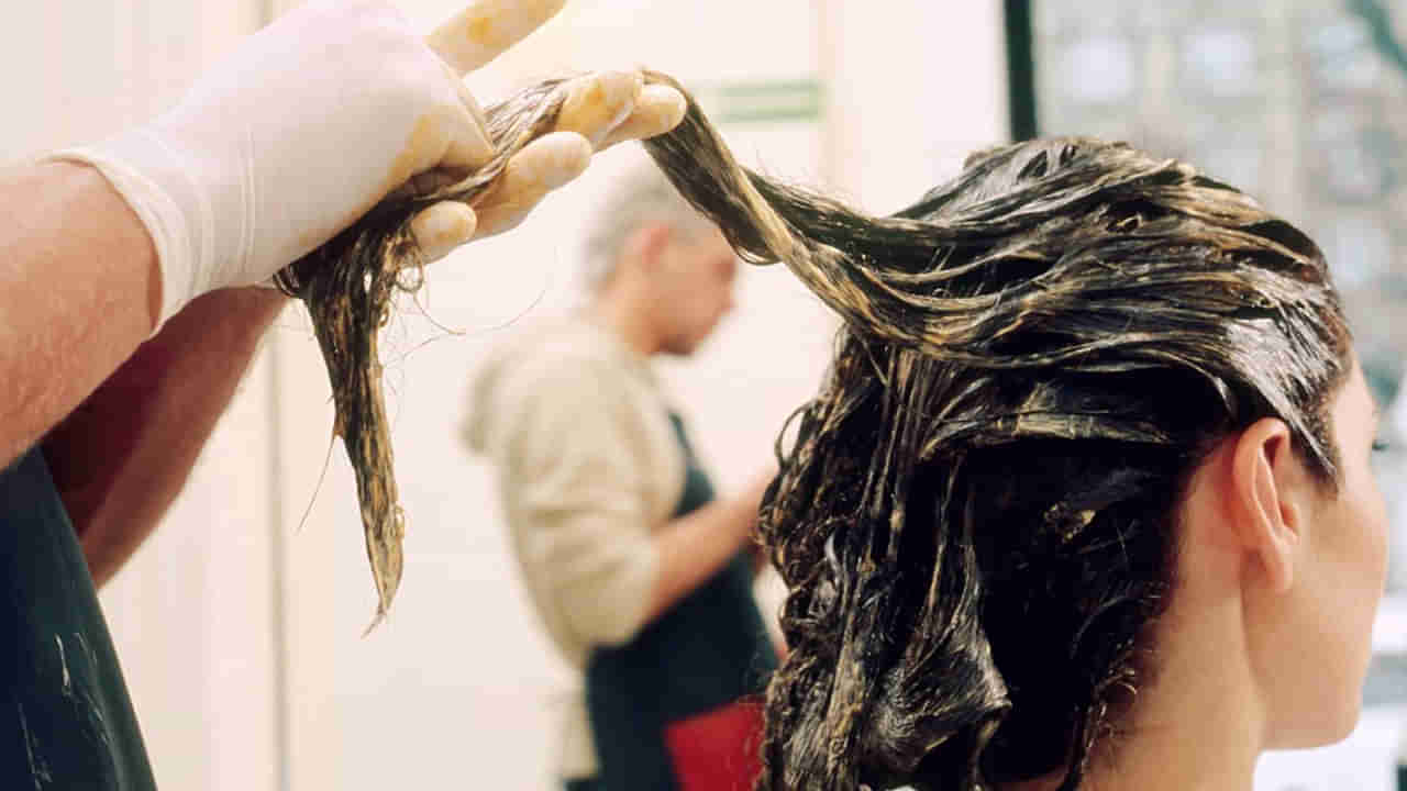 Hair Treatment Side Effects: షాకింగ్! సెలూన్‌లో హెయిర్ స్ట్రెయిట్నింగ్‌ ట్రీట్మెంట్ చేయించుకున్న మహిళకు కిడ్నీ ఫెయిల్యూర్..!