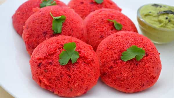 Healthy Breakfast: బీట్ రూట్ ఇడ్లీలు.. రుచితో పాటు ఆరోగ్యం కూడా..