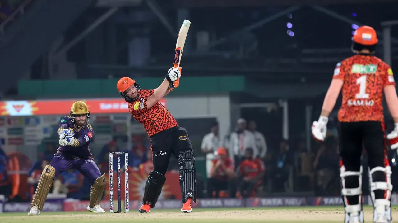 ఈ మ్యాచ్‌లో హెన్రిక్ క్లాసెన్ హోరాహోరీగా పోరాడినా సన్‌రైజర్స్ హైదరాబాద్ జట్టు ఓడిపోయింది. ముఖ్యంగా చివరి బంతికి 5 పరుగులు కావాల్సిన సమయంలో కెప్టెన్ పాట్ కమిన్స్ బౌండరీ కొట్టడంలో విఫలమయ్యాడు. దీంతో SRH జట్టు 4 పరుగుల తేడాతో ఓడిపోయింది.