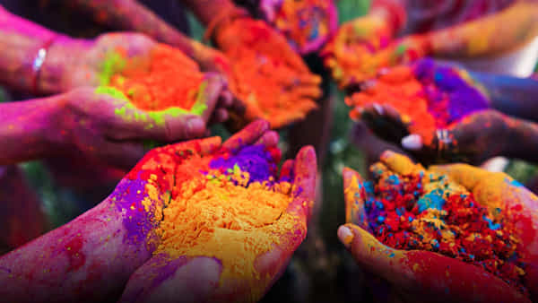 Holi 2024: బుందేల్ఖండ్లోని హోలికా దహన్ తర్వాత రోజున హోలీ ఆడరు.. రీజన్ ఏమిటంటే..