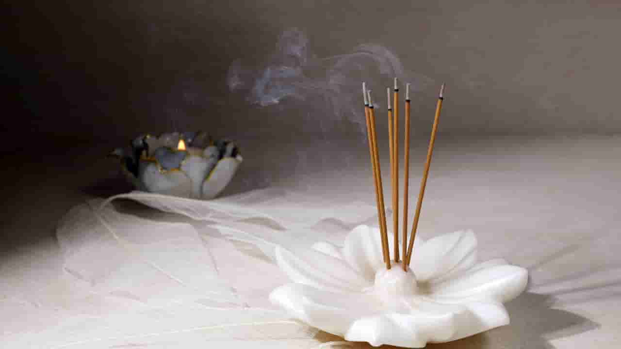 Incense Sticks Benefits: ప్రతిరోజూ అగరుబత్తీలు వెలిగిస్తే ఎన్ని ప్రయోజనాలో తెలుసా?