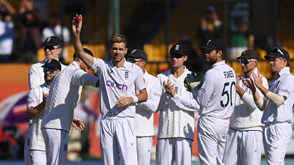 James Anderson: 700 వికెట్ల క్లబ్లో జేమ్స్ అండర్సన్.. 41 ఏళ్ల వయసులో రికార్డు సృష్టించిన ఇంగ్లండ్ పేసర్