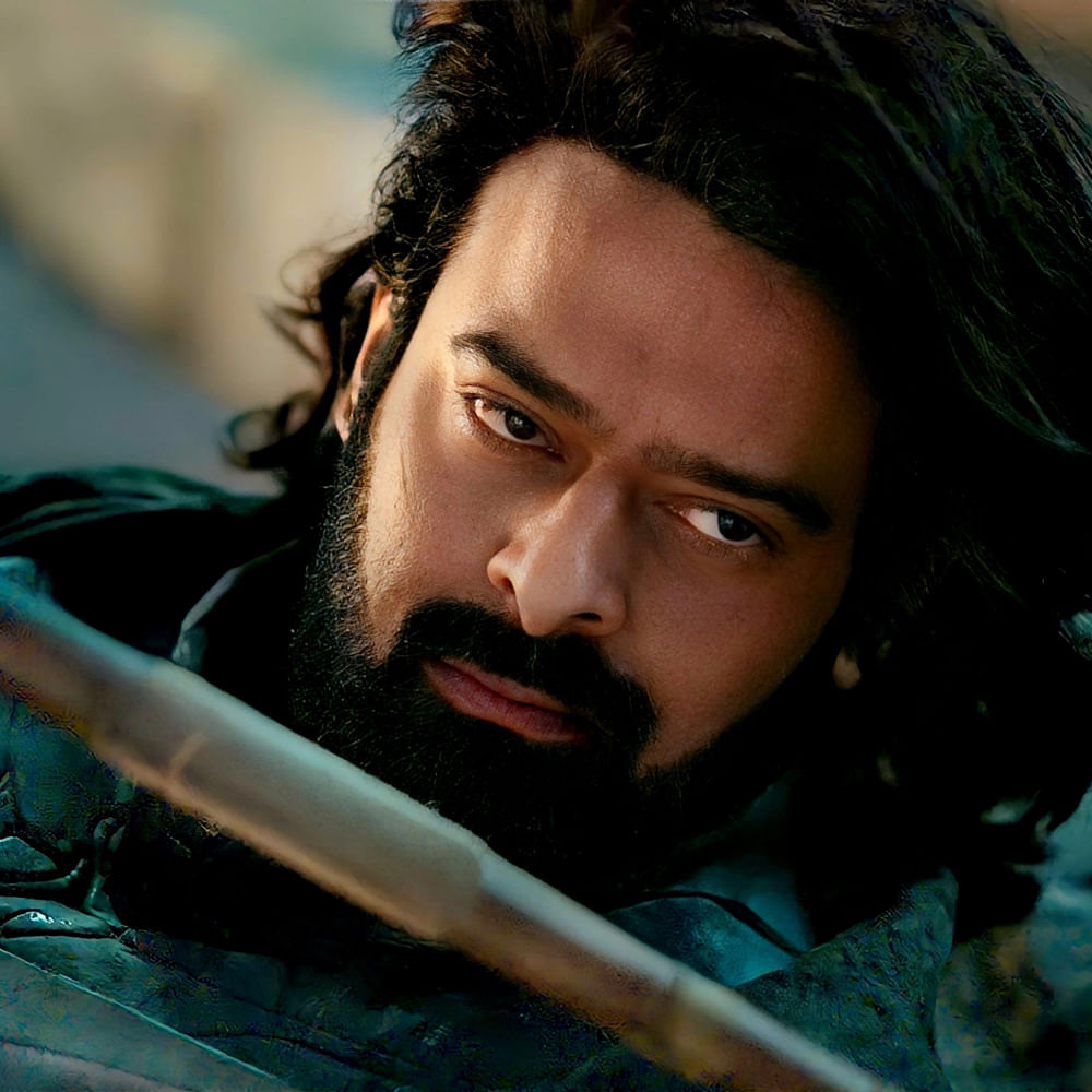 చాలా కాలంగా వేచి చూస్తున్న విజయం రావడంతో అస్సలు తగ్గట్లేదు రెబల్ స్టార్. సలార్ కూడా భారీగా వసూలు చేసిందే కానీ బ్లాక్‌బస్టర్ అయితే కాదు. దాంతో ఆ లోటును కల్కితో పూర్తి చేయాలని చూస్తున్నారు ప్రభాస్.