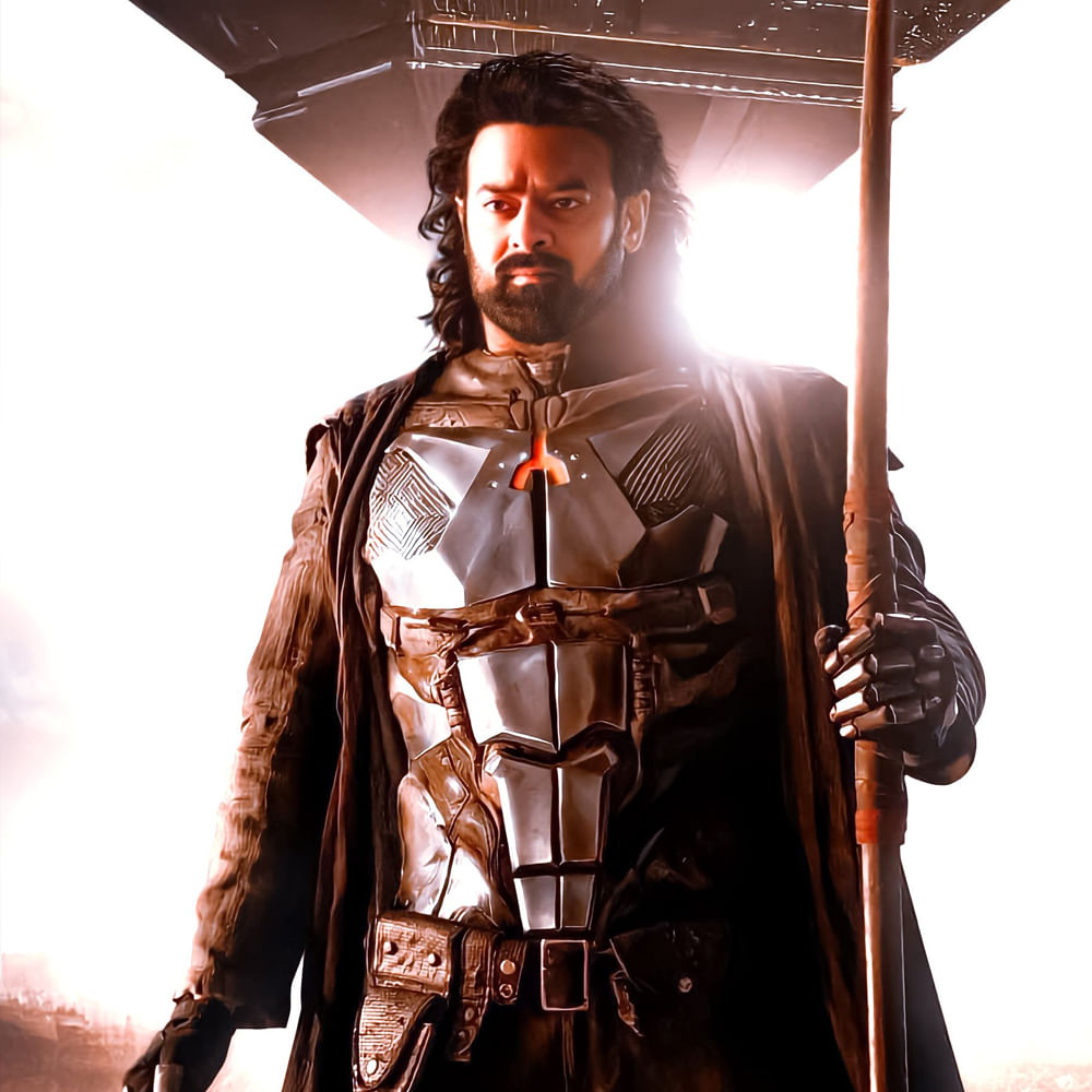 ఇందులో తాను చేసింది గెస్ట్ రోల్ అన్నారు లోకనాయకుడు. కల్కిలో కమల్ విలన్ అన్నారు. ఇక్కడ చూస్తే కమల్ ఏమో తాను అతిథినే అంటున్నారు. అసలు కల్కి సినిమాలో విలన్స్ ఎవరనేది ఆసక్తికరంగా మారిందిప్పుడు.