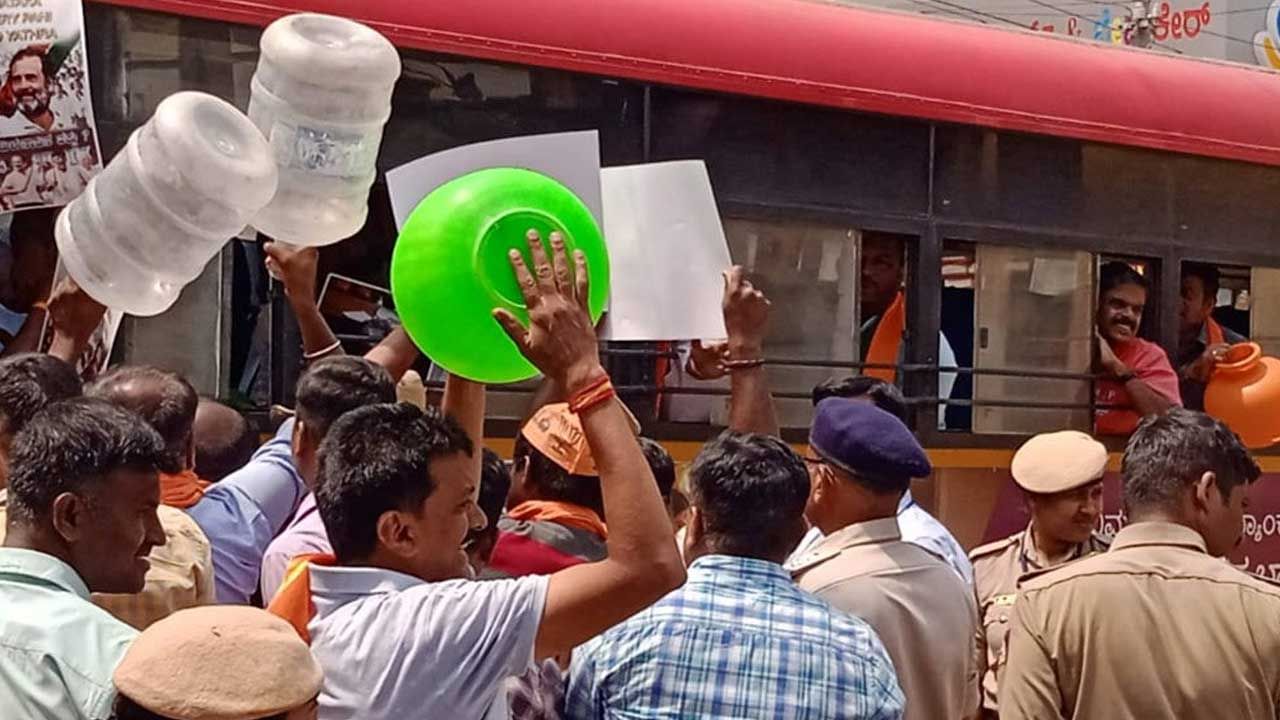 చెరువులు, ప్రాజెక్టులు, డ్యాంలు, నదులు అన్నీ ఇంకిపోయాయి. వేసవి ప్రారంభమై పట్టుమని 20 రోజుల కూడా కాలేదు. అప్పుడే తీవ్రమైన ఎండలు దంచికొడుతున్నాయి. ఈ క్రమంలోనే వర్షాధార పరిస్థితులు తక్కువగా ఉండటంతో నీటి కొరత ఏర్పడింది.