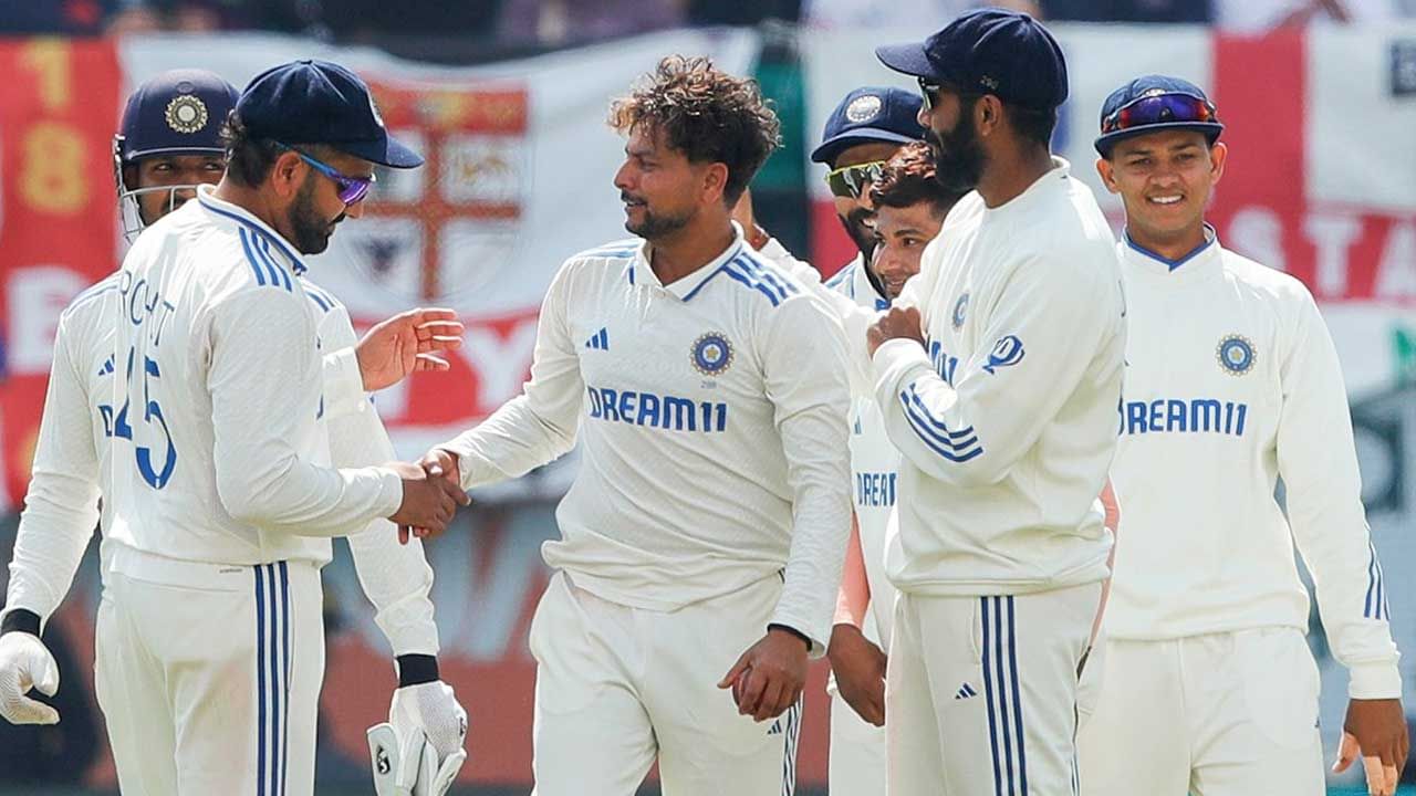 Kuldeep Yadav Records: ఇంగ్లండ్‌తో ధర్మశాల టెస్టుకు ముందు కుల్దీప్ యాదవ్‌కు ఆడే అవకాశం వస్తుందని అతను కూడా అస్సలు ఊహించలేదు. ఎందుకంటే ధర్మశాల వాతావరణం, పరిస్థితులు ఫాస్ట్ బౌలర్లకు అనుకూలంగా ఉంటుందని వార్తలు వచ్చాయి. 