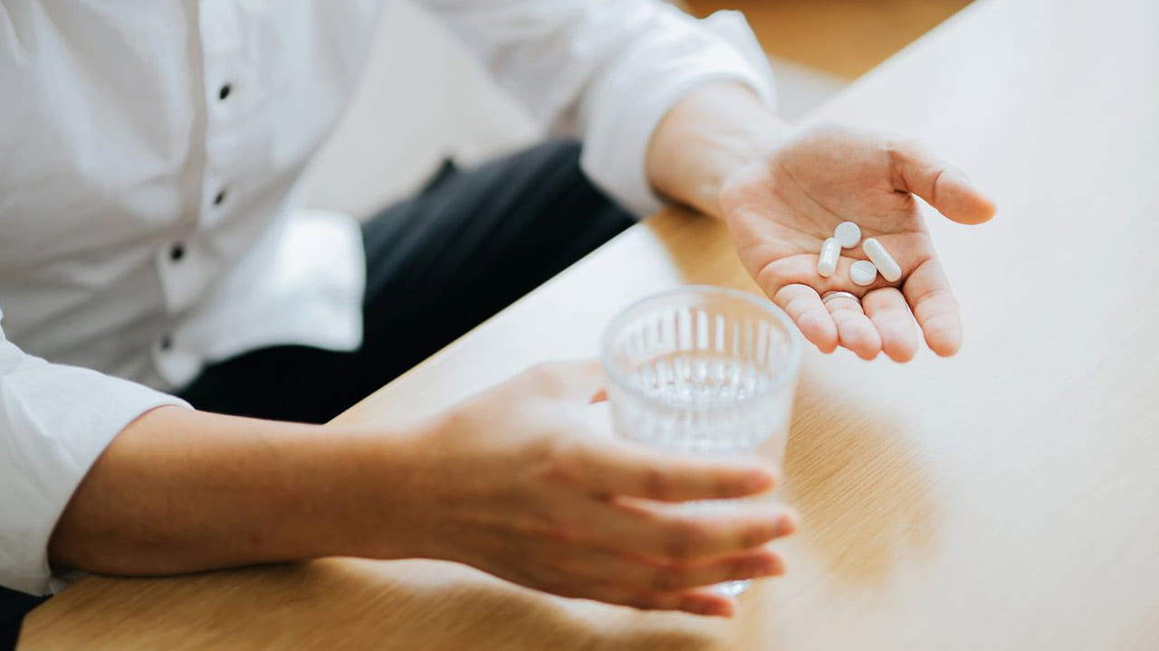 Lifestyle: ట్యాబ్లెట్స్ వేసుకోవడంలో ఈ తప్పులు చేస్తున్నారా.? అస్సలు ఉపయోగం ఉండదు..