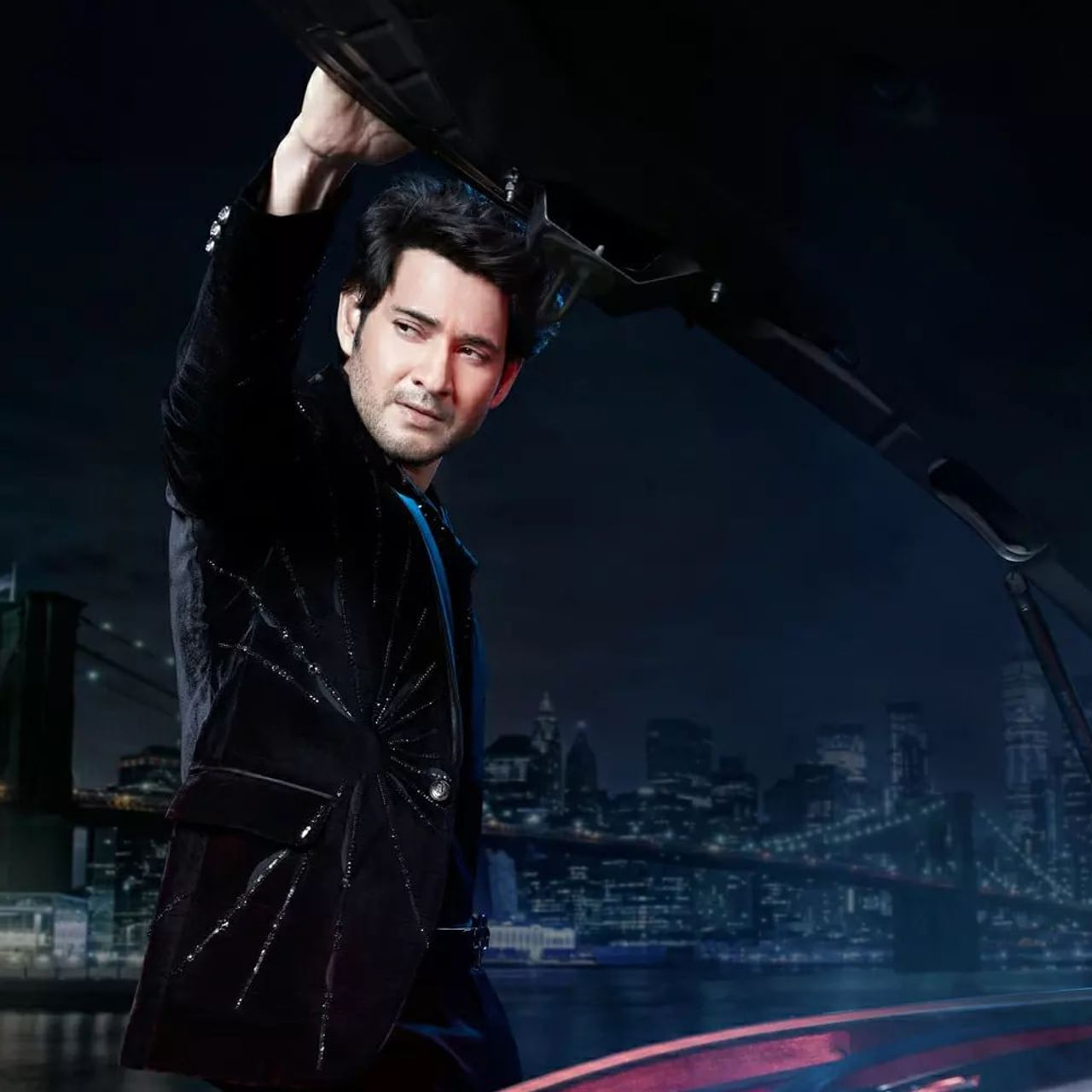 డిస్కషన్స్ వద్దు బాసూ.. టైటిల్స్ మీరు చెప్తారా.. మమ్మల్నే చెప్పమంటారా..? కొందరు హీరోల సినిమాలకు సోషల్ మీడియాలో అభిమానులు కాస్త అటూ ఇటూగా ఇదే డిమాండ్ చేస్తున్నారు. అరే ఎన్ని రోజులు వెయిట్ చేయాలి.. అందుకే మాయిష్టం వచ్చిన టైటిల్స్ చెప్పేస్తున్నాం.. తర్వాత తీరిగ్గా మీ టైటిల్స్ చెప్పండి అంటున్నారు. మరి ఏయే సినిమా టైటిల్స్ కోసం ఫ్యాన్స్ అంతగా వేచి చూస్తున్నారు..?