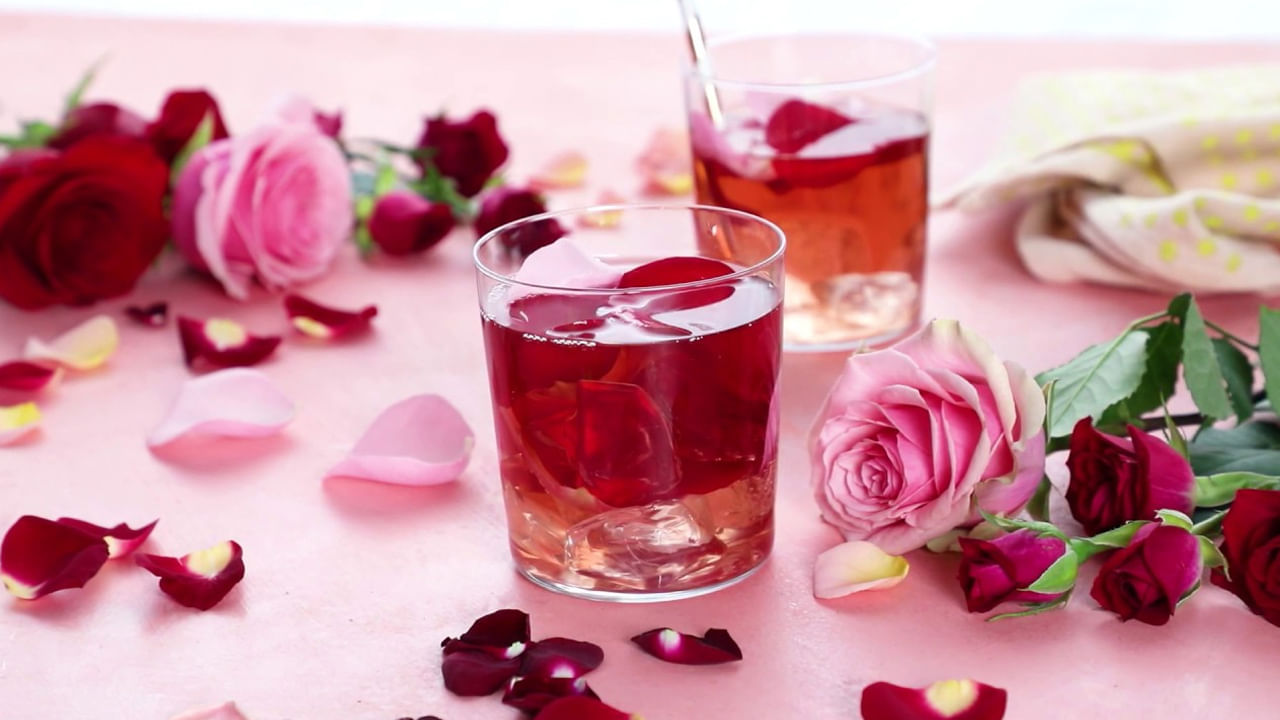 Rose Water: ఇంట్లోనే రోజ్ వాటర్ తయారు చేసుకోండిలా..ఖర్చులేకుండా నిత్య యవ్వనంగా మార్చే మంత్రం..!