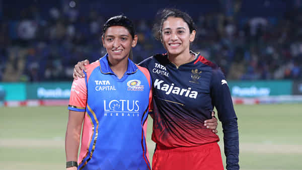 WPL 2024, MIW vs RCBW: టాస్ గెలిచిన బెంగళూరు.. ఓడితే ప్లే ఆఫ్స్ నుంచి లేడీ కోహ్లీ టీం ఔట్?
