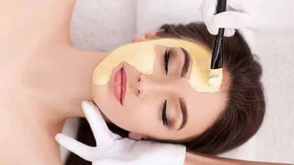 Summer Skin care : ఎండాకాలంలో చర్మం మెరిసేందుకు ఇలా చేయండి.. రోజ్వాటర్తో ఈ పదార్థాన్ని కలిపి వాడితే..