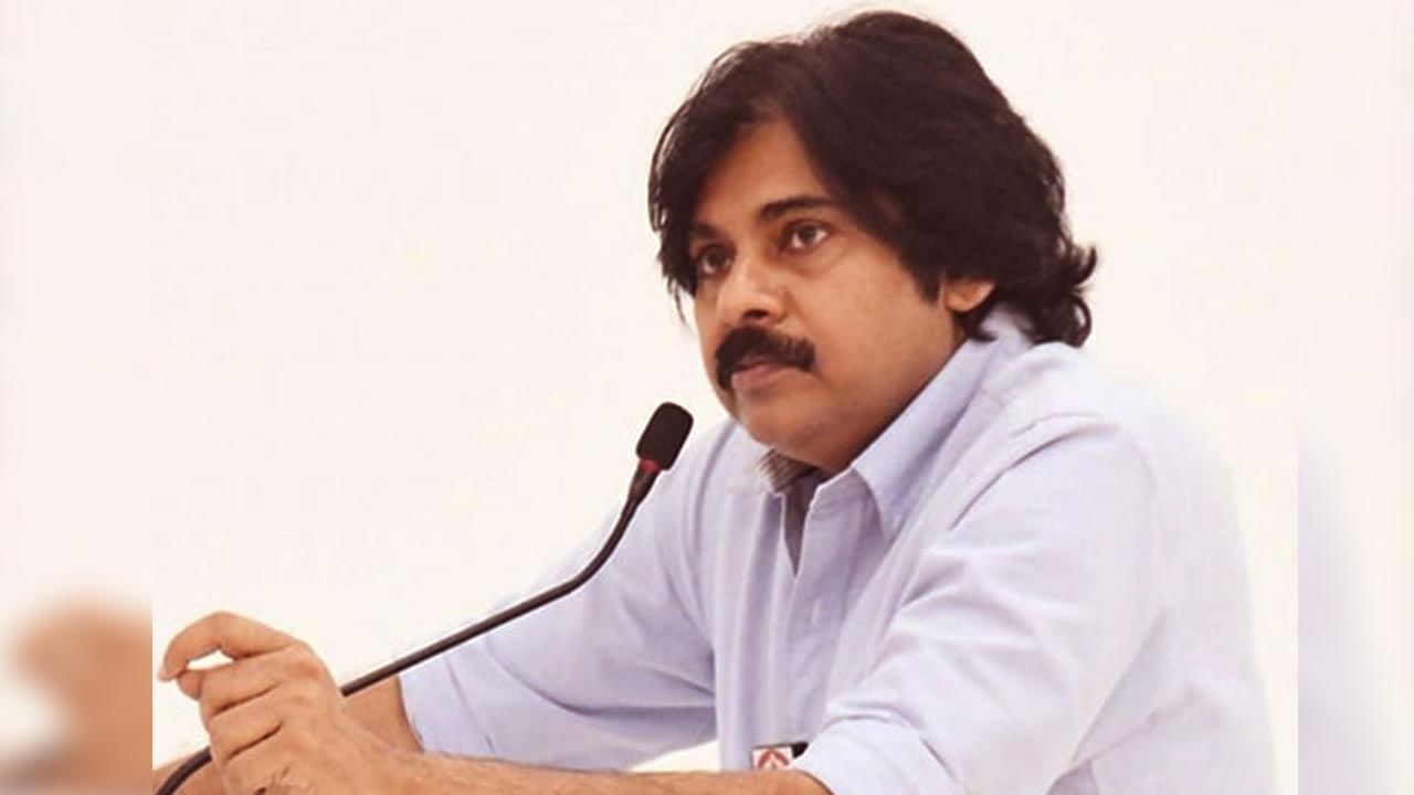 Pawan Kalyan: పవన్‌ కల్యాణ్ పోటీ చేయకపోతే టికెట్‌ వాళ్ళకే.. జనసేన నేతల హామీ!