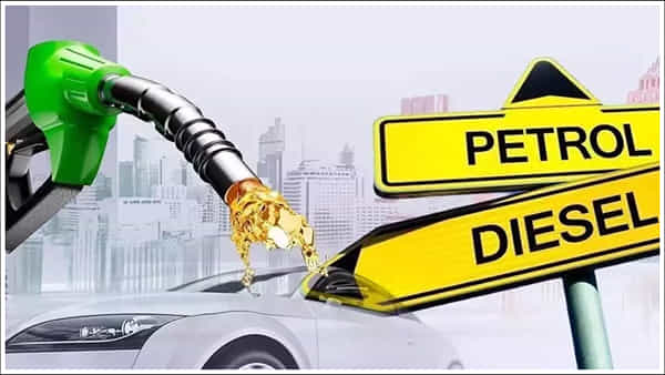 Petrol, Diesel Price: మోడీ ప్రభుత్వం సంచలన నిర్ణయం.. పెట్రోల్, డీజిల్పై రూ.15 తగ్గింపు