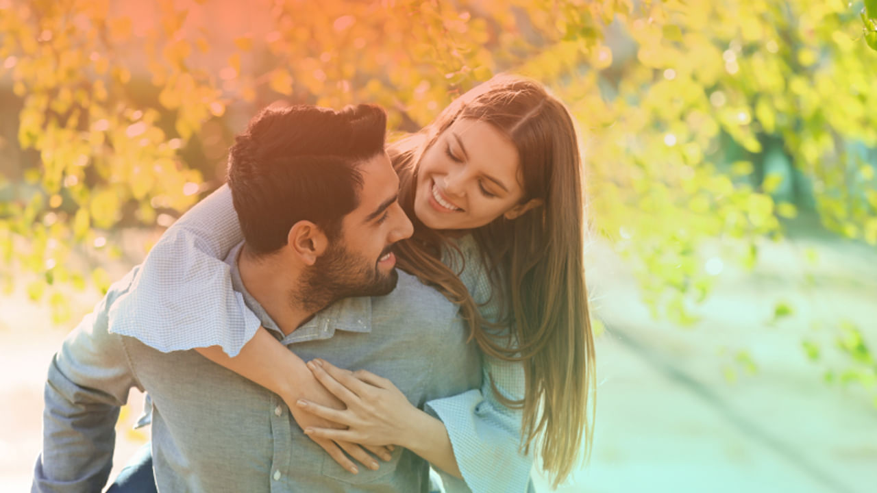 ఎదుటి వ్యక్తులను క్షమించే గుణం మీలో ఉండాలి. అలాంటి అబ్బాయిలైతే అమ్మాయిలకు తెగ నచ్చేస్తారట. మరో ముఖ్య విషయం.. అమ్మాయికి తోడుగా ఉన్నప్పుడు సురక్షితంగా ఉంచగలం అనే నమ్మకాన్ని అమ్మాయికి ఇవ్వాలి. భవిష్యత్తులో ఎట్టి పరిస్థితుల్లోనూ వదిలిపెట్టమనే ధైర్యాన్ని కలిగించాలి. అప్పుడే అమ్మాల హృదయంలో స్థానం సంపాదించగలుగుతారు. మరి ఈ లక్షణాలు మీలో ఉన్నాయా?