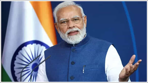PM Modi: మహిళలకు ప్రధాని మోదీ అదిరిపోయే గిఫ్ట్.. గ్యాస్ సిలిండర్లపై భారీ తగ్గింపు..