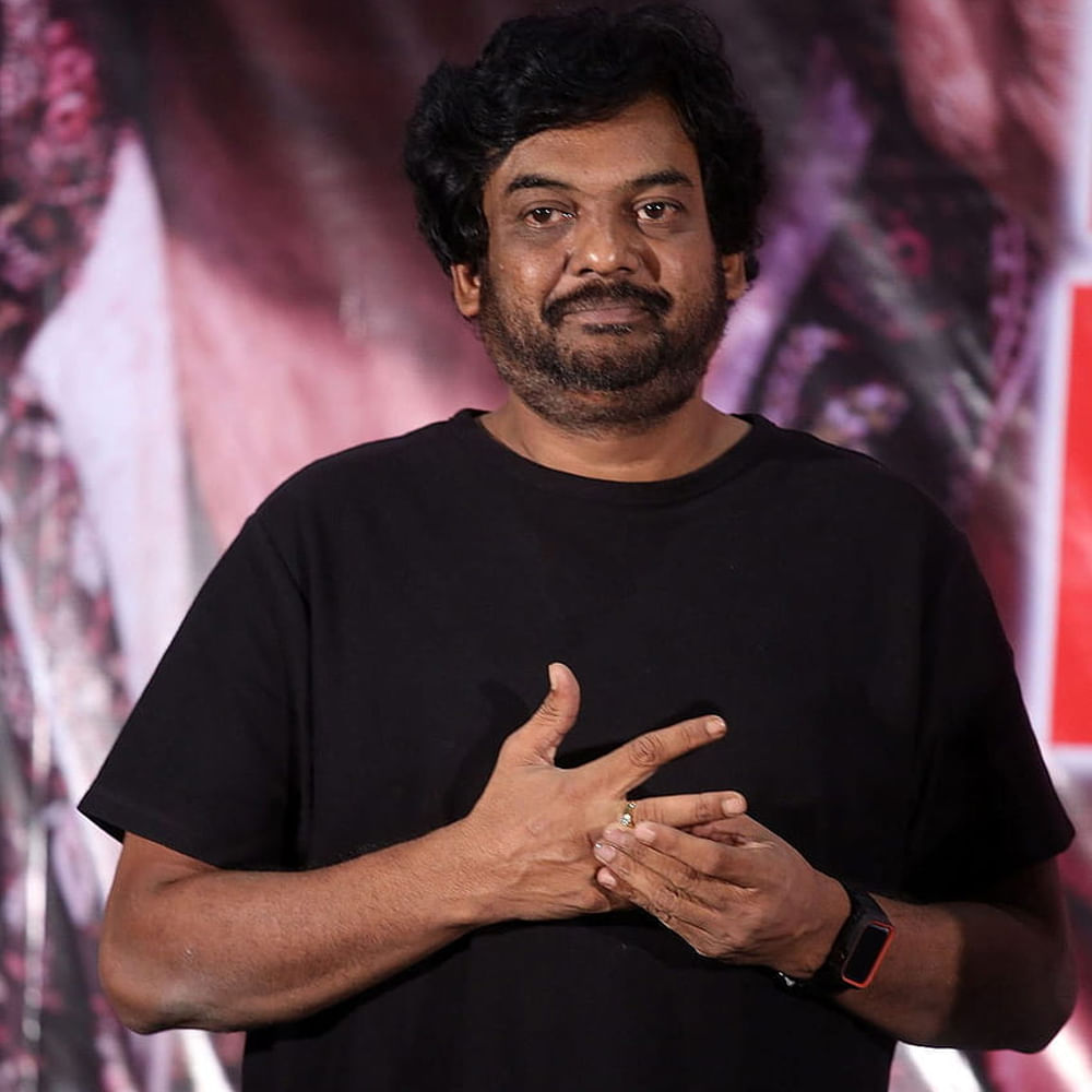 లైగర్‌ షాక్‌ నుంచి కోలుకున్నారు విజయ్‌ దేవరకొండ. ఆల్రెడీ ఖుషీ ఇచ్చిన హిట్‌తో హ్యాపీగా మూవ్‌ అయిపోయారు. ఈ సమ్మర్‌లో సక్సెస్‌ఫుల్‌ ఫ్యామిలీస్టార్‌ కోసం వెయిట్‌ చేస్తున్నారు. కానీ, పూరి జగన్నాథ్‌ సంగతేంటి?