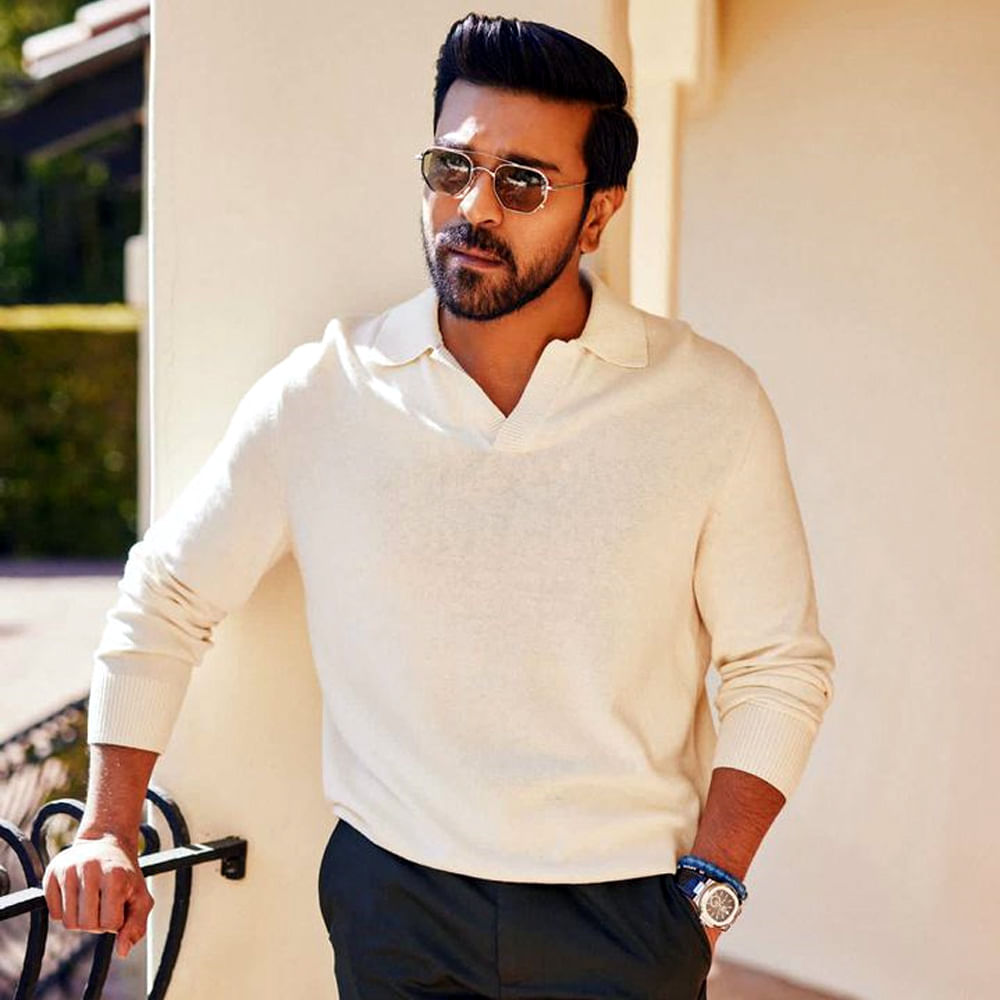 సరిపోదా శనివారం సినిమాతో బిజీగా ఉన్న నాని.. ఈ మధ్యే నెక్ట్స్ సినిమాను కూడా ప్రకటించారు. సుజీత్ దర్శకత్వంలో ఈ సినిమా ఉండబోతుంది. పూర్తిగా యాక్షన్ బ్యాక్డ్రాప్లో సాగే సినిమా ఇది. రామ్ చరణ్, బుచ్చిబాబు టైటిల్ ‘పెద్ది’ అని ప్రచారం జరుగుతుంది. మొత్తానికి మేకర్స్ చెప్పేవరకు కూడా మనోళ్లు ఆగట్లేదు.. తోచిన టైటిల్ సోషల్ మీడియాలో తోసేస్తున్నారంతే.