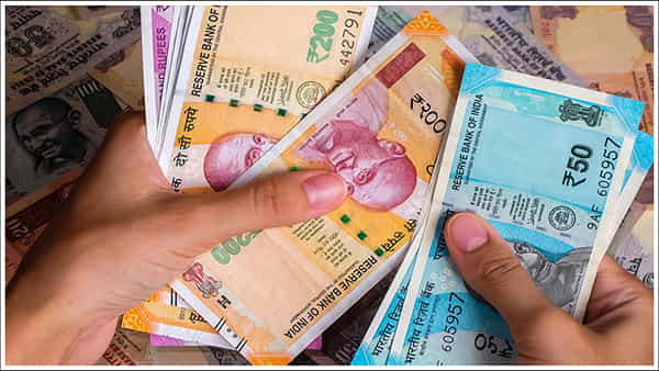 Salary Hike: గతేడాదితో పోలిస్తే ఈసారి ఉద్యోగుల జీతం ఎంత పెరగనుంది? సర్వే ఏం చెబుతోంది!